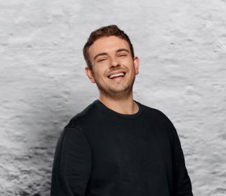 Gian Luca Lüttge, Disposition & Kundenbetreuung 15hoch8